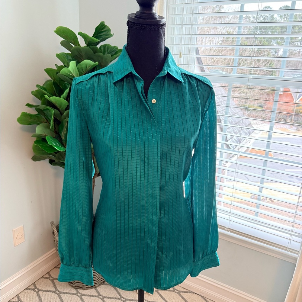 Vintage Oscar de la Renta Green Button-Up Shirt